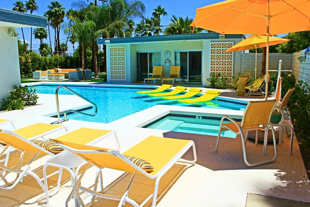 Retro Vibe at Danish Modern House