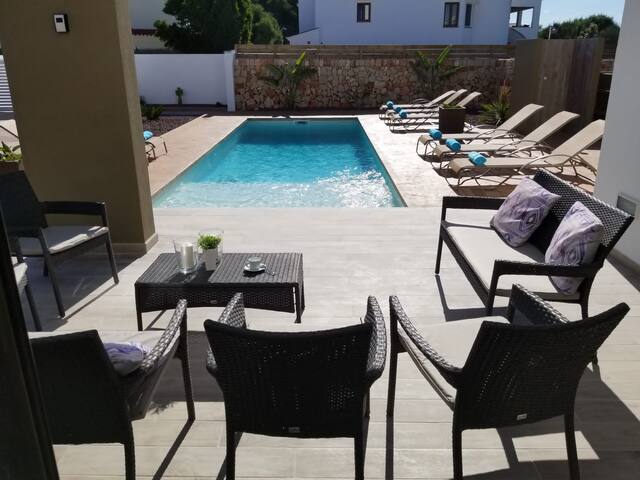 Villa Noka 8/Great Villa for 8 in Cala blanes gallery image 2