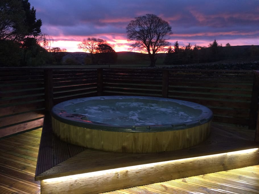 Your private hot tub awaits you, relax and unwind in an idyllic National Park location