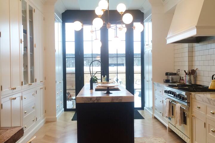 The Ossington gallery image 2