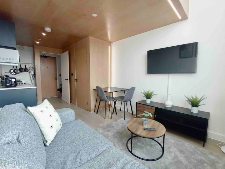 Lovely 1 Bedroom Duplex Apartment In Manchester - Salford
