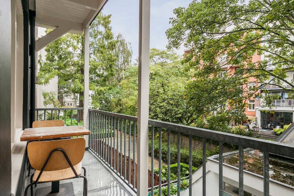 The apartment is very quiet, because it is situated at the backside of the buidling
