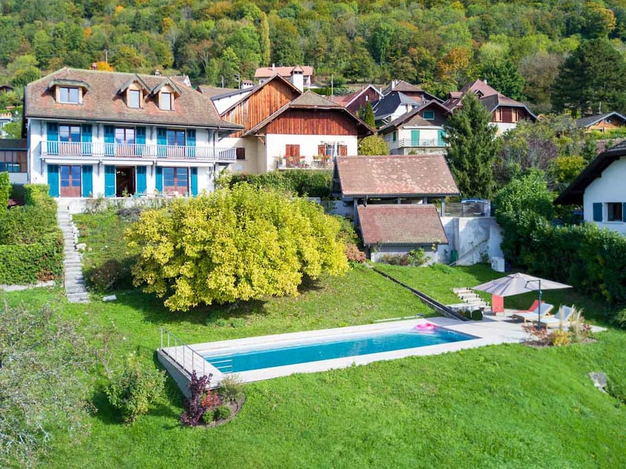 Superb villa 12p large pool, lake views