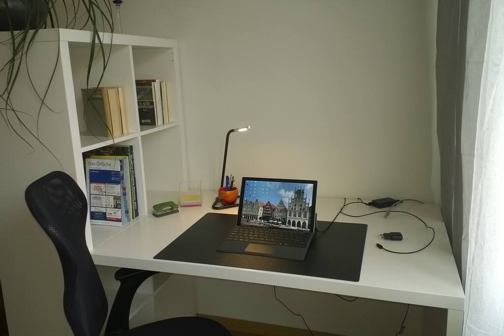 Arbeitsplatz, WLAN, Internet