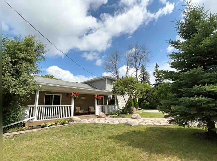 Vacation Rentals & Homes Ontario, Canada Airbnb