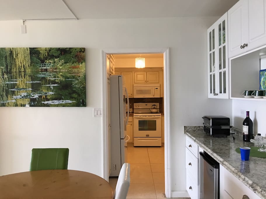 Fully equipped kitchen