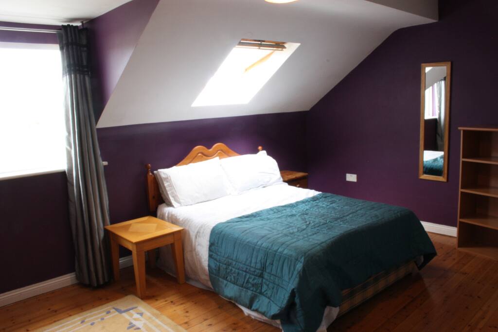 Large En-suite Double Room