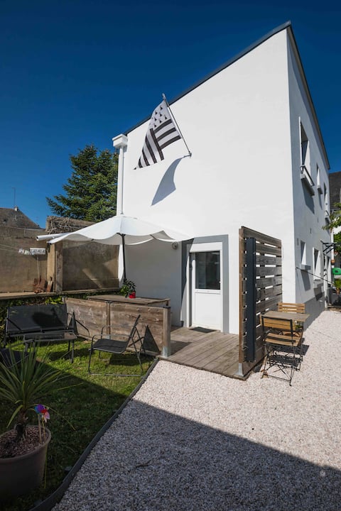 Quiet & comfortable house – Naval Group