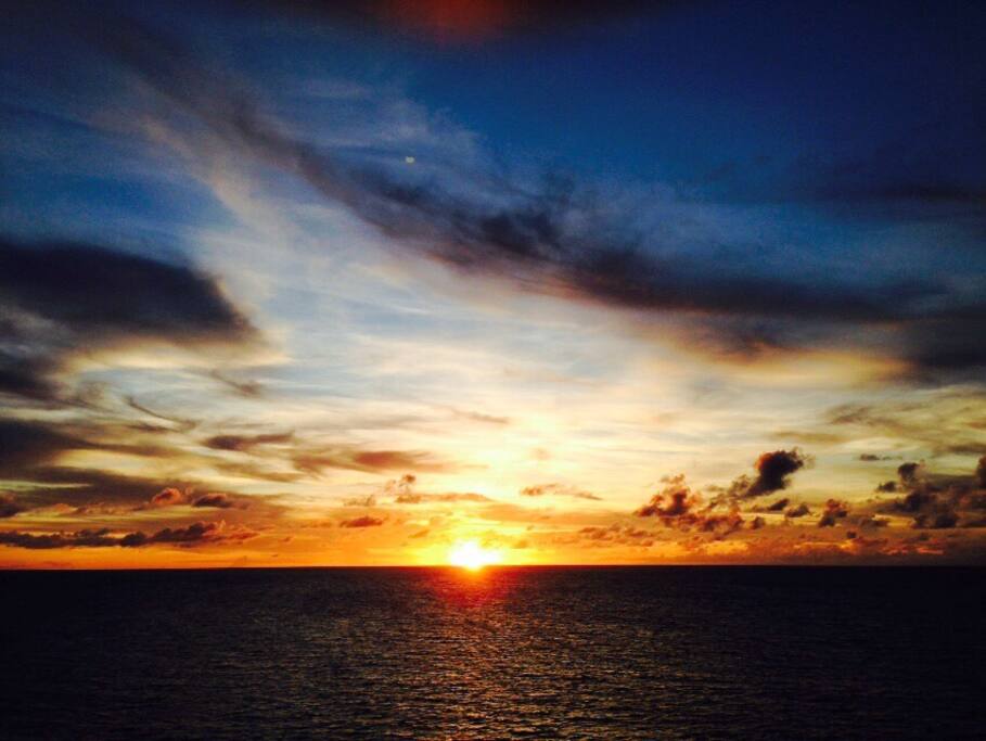Atardecer desde el mirador // sunset from the viewpoint