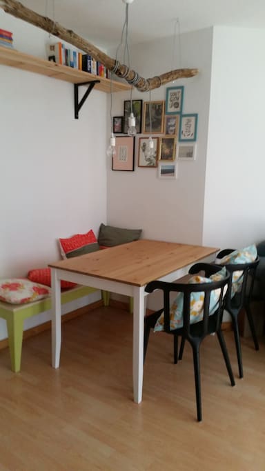 Sitzecke mit Platz für 4 Personen