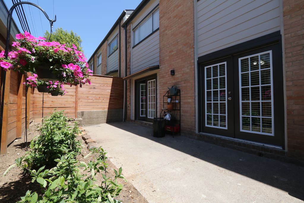 Large fenced patio