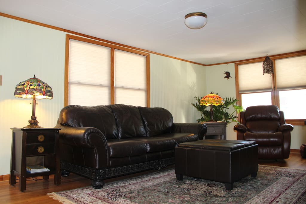 Super comfy quality leather furniture. Lots of pillows and blankets.