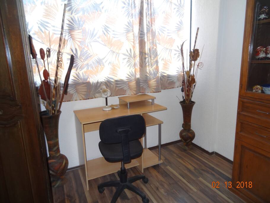 DEPARTAMENTO CON GRAN VENTANAL Y MUY CENTRICO. HUBICADO EN LA MEJOR ZONA RECIDENCIAL Y FINANCIERA DE MEXICO. CERCA DE MUSEOS, PLAZAS,RESTAURANTES, TIENDAS Y CON GRAN SEGURIDAD Y VIGILANCIA 24 HRS.