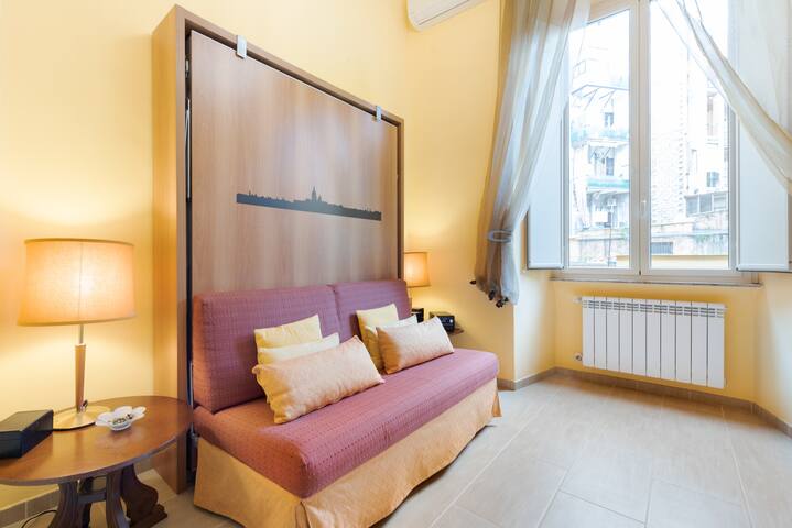 Silenzioso Appartamento vicino ai Fori Imperiali gallery image 4