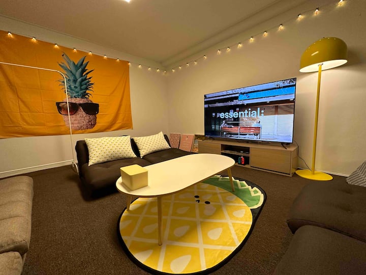 Gangnam karaoke, Nintendo, board games, party room, I'm Fine Apple House -  Houses for Rent in Seoul, Seoul, South Korea - Airbnb