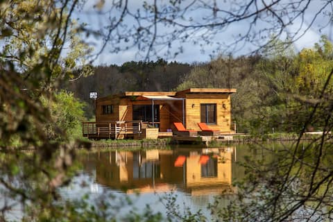 Lake Lodge Dordogne