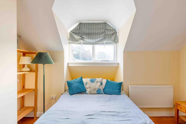 Dhoma e gjumit 2 (fle 2), lart