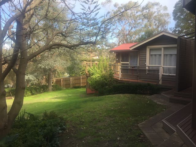 Mornington Peninsula Paradise - 
Self-contained cottage.