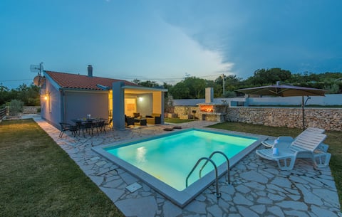 Casa Vida heated pool