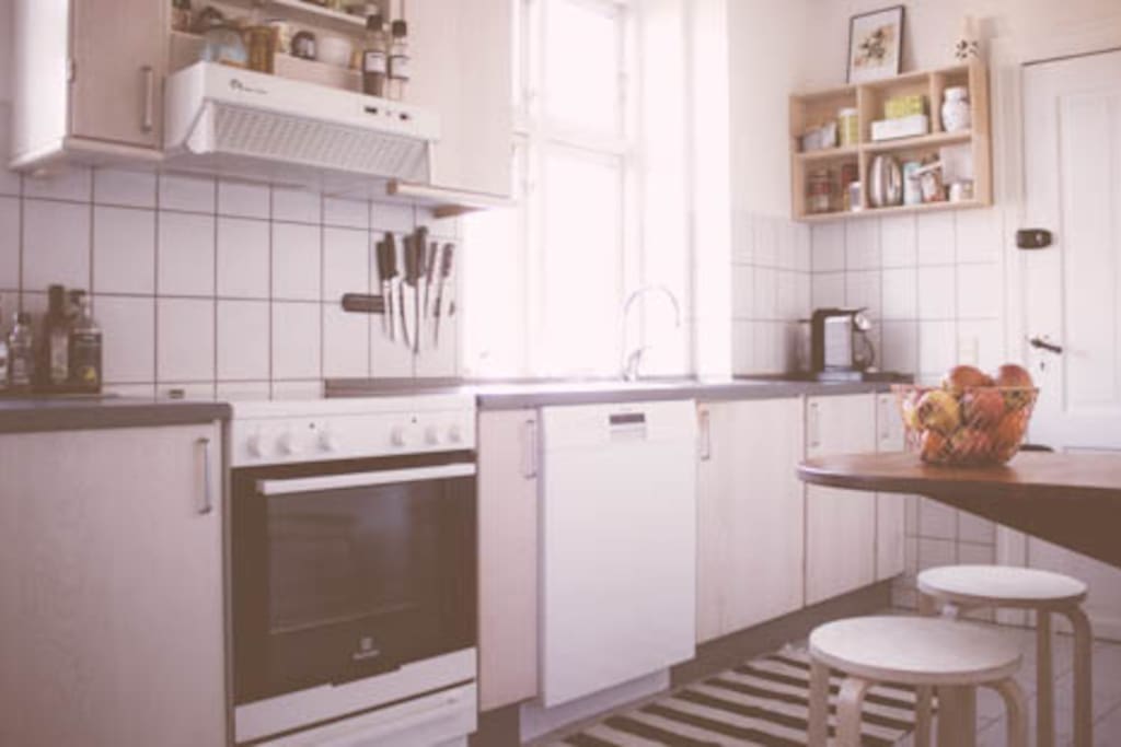 Big kitchen with dishwasher, nespresso mashine, blender, juicer and a folded table 3 per.