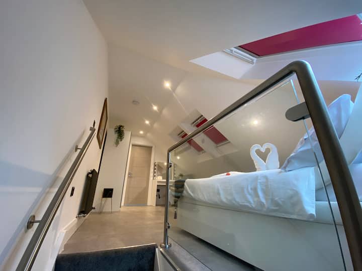 الطابق الأول