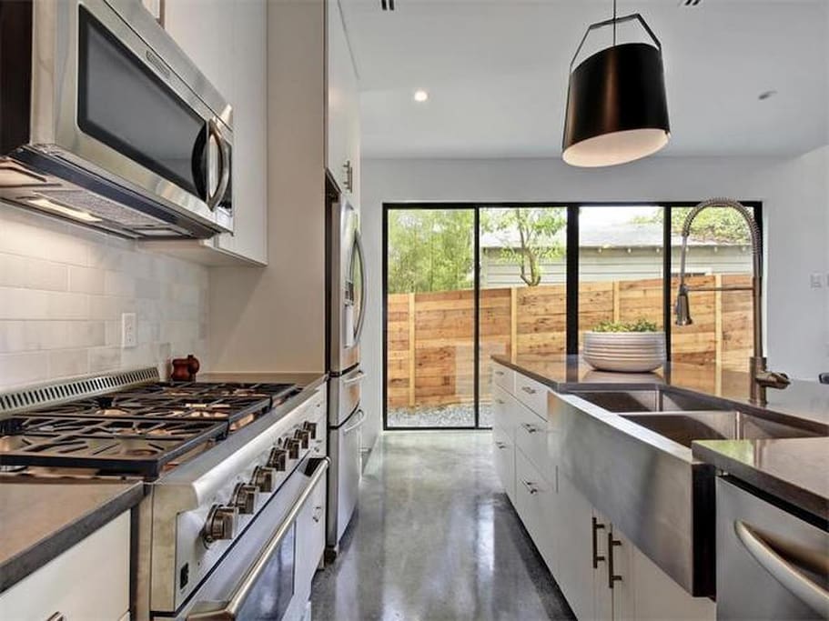 high end applianced kitchen
