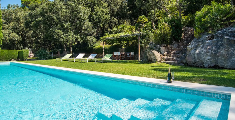 Breathtaking rural Finca in natural park gallery image 4