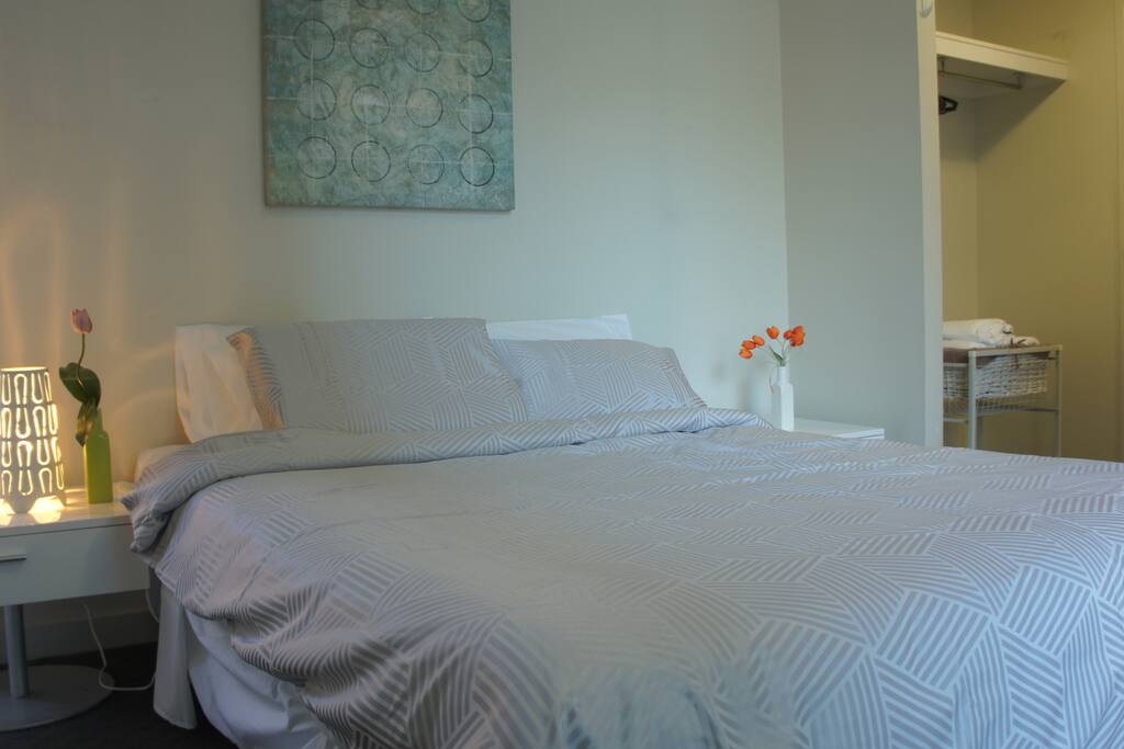 Spacious main bedroom with ensuite