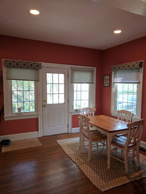 Nook room off the kitchen