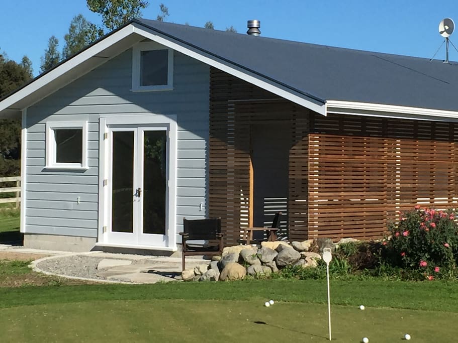 Step right out onto the putting green