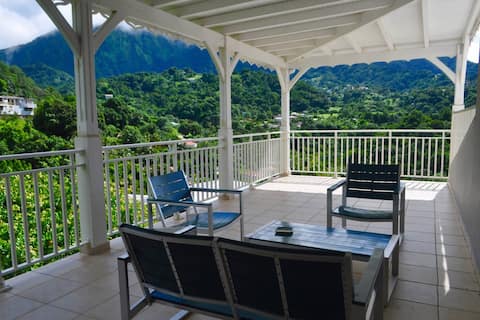 Le Colibri Vert - view of Les Pitons du Morne Vert