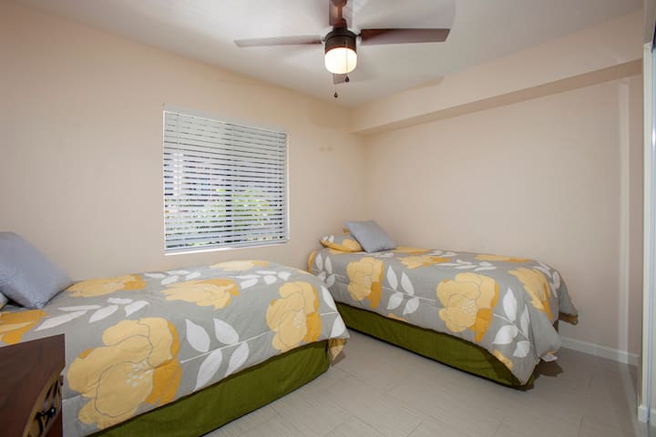 Chumba cha 2 cha kulala chenye Vitanda Viwili Mbili.