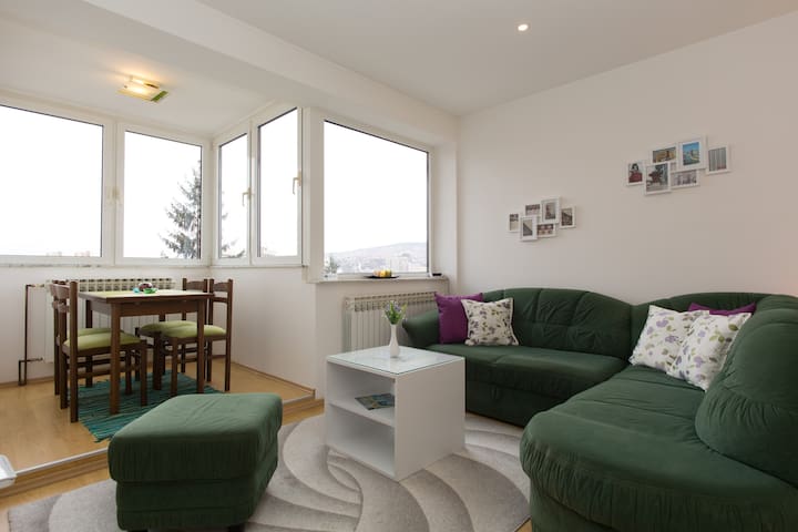 Landmark Studio,Free parking!