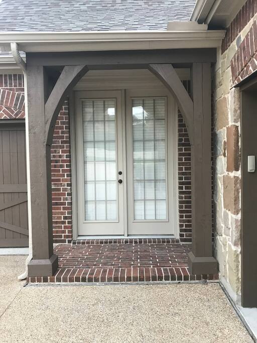 Guest private entrance