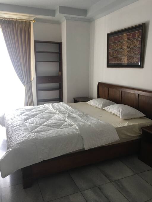 Main bedroom (room 1)