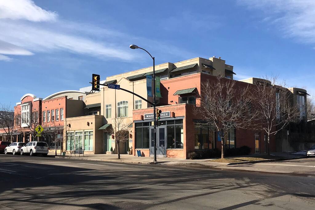Corner of Pearl is & 20th.