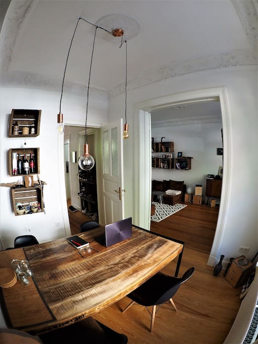 dining -/ working room