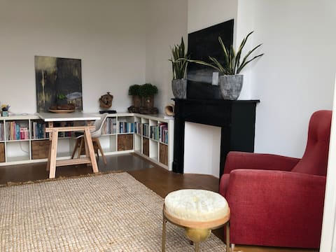 XLarge Garden Room. The Hague, Rijswijk, Voorburg