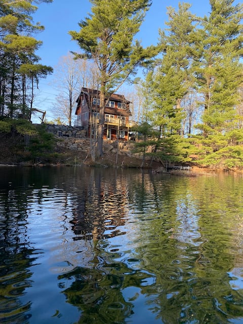 Nordic ski/paddle/swim/ snowmobile - waterfront!