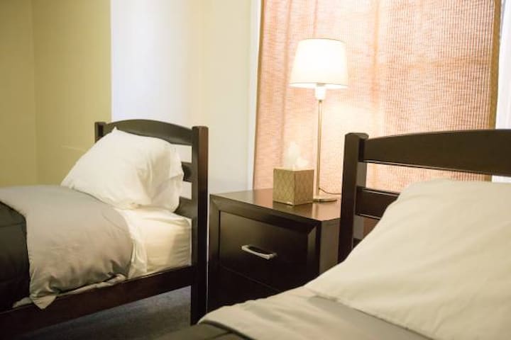 ~NEW!~ Spacious, Private Suite Near Union Square