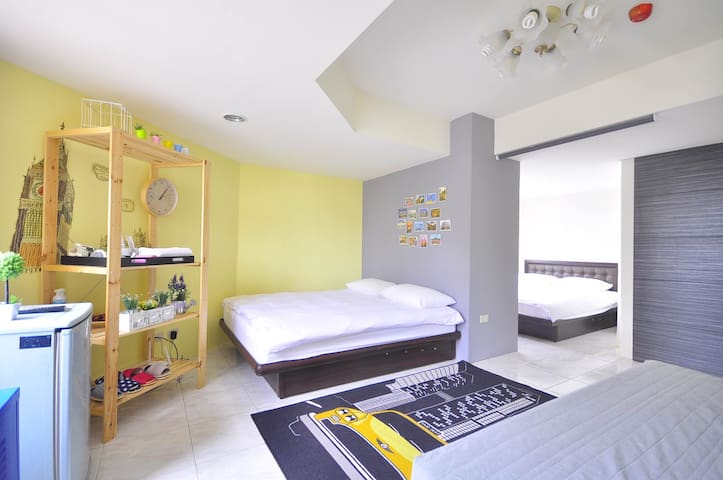 A★ 【使用邀請碼最多可省$1569台幣】近台北車站 寧夏夜市西門町獨立2~6人房 捷運中山站8分鐘