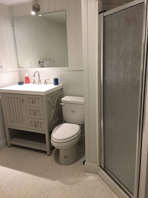 Huge bath with shower