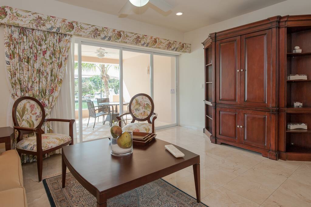 Comfortable furniture throughout the Unit