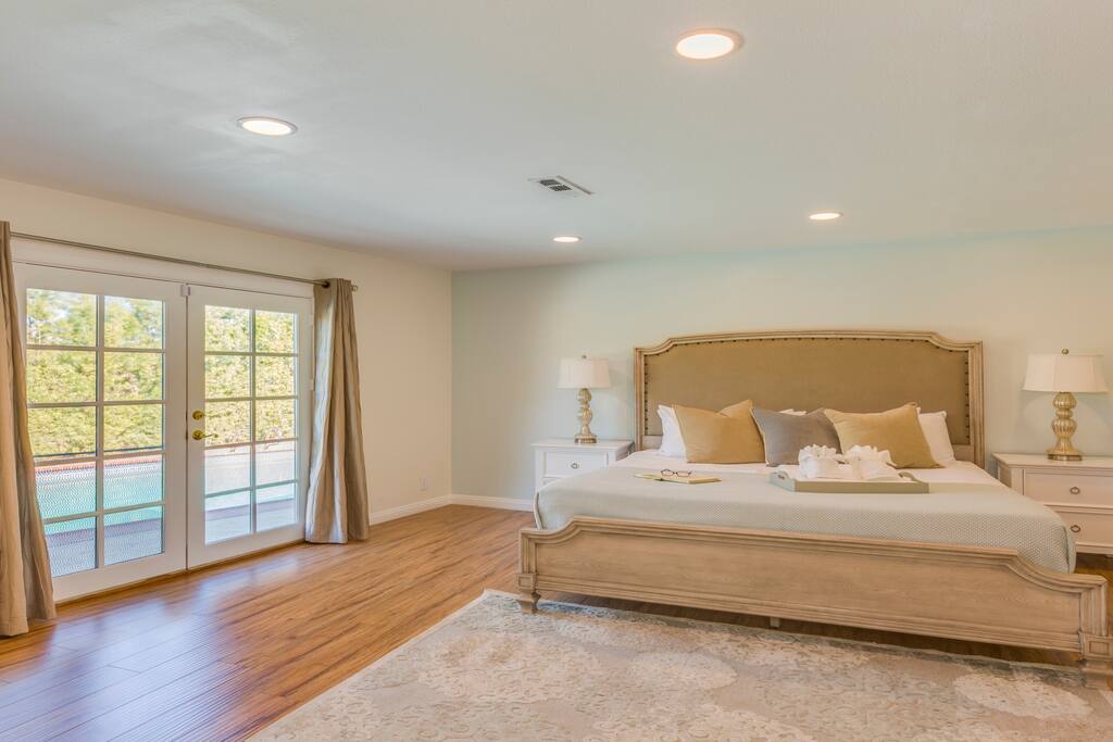 Bedroom 1: Master bedroom, king bed.