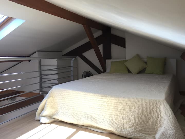 卧室2阁楼（标准双人床或2张小号床）