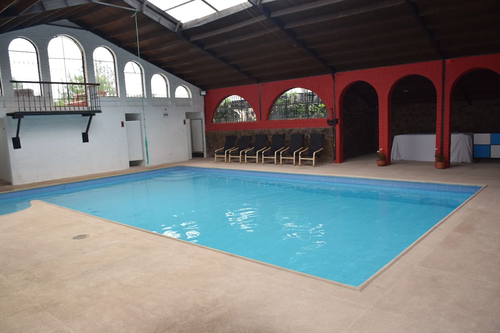 Piscina cubierta.