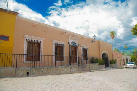 Beautiful "Casa Gala" in the center of Alamos