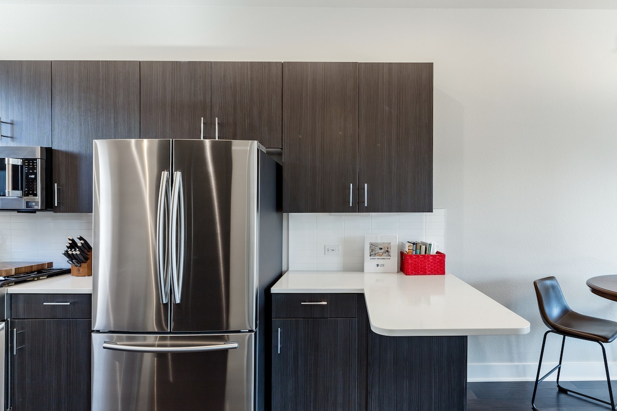 Capitol View Condos by One Fine Bnb - Paramount