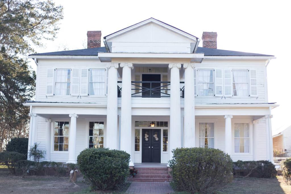 Southern Charm at the Farm.