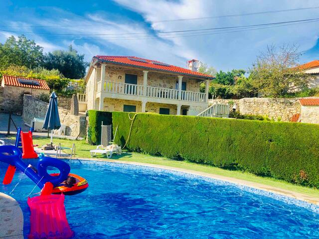 Entire home with 3 bedrooms in ponte da barca - Maison sous le soleil du portugal